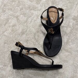 Lauren Ralph Lauren Jeannie Wedge Sandals in black with gold accents Woman’s 6.5